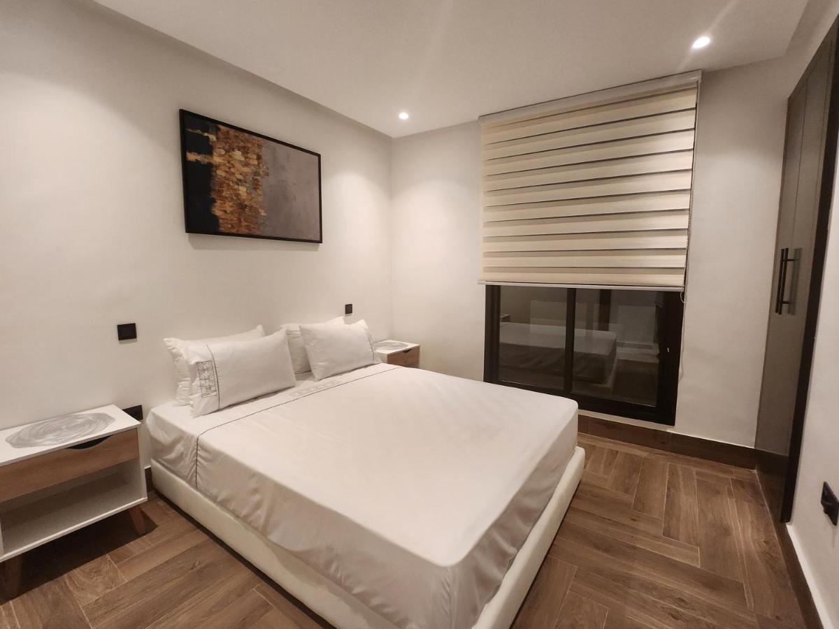 Modern Luxury Retreat: 2-Bedroom Apartment In The Heart Of Marrakech مراكش المظهر الخارجي الصورة