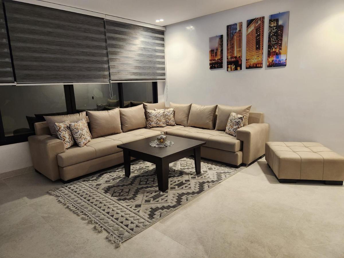 Modern Luxury Retreat: 2-Bedroom Apartment In The Heart Of Marrakech مراكش المظهر الخارجي الصورة