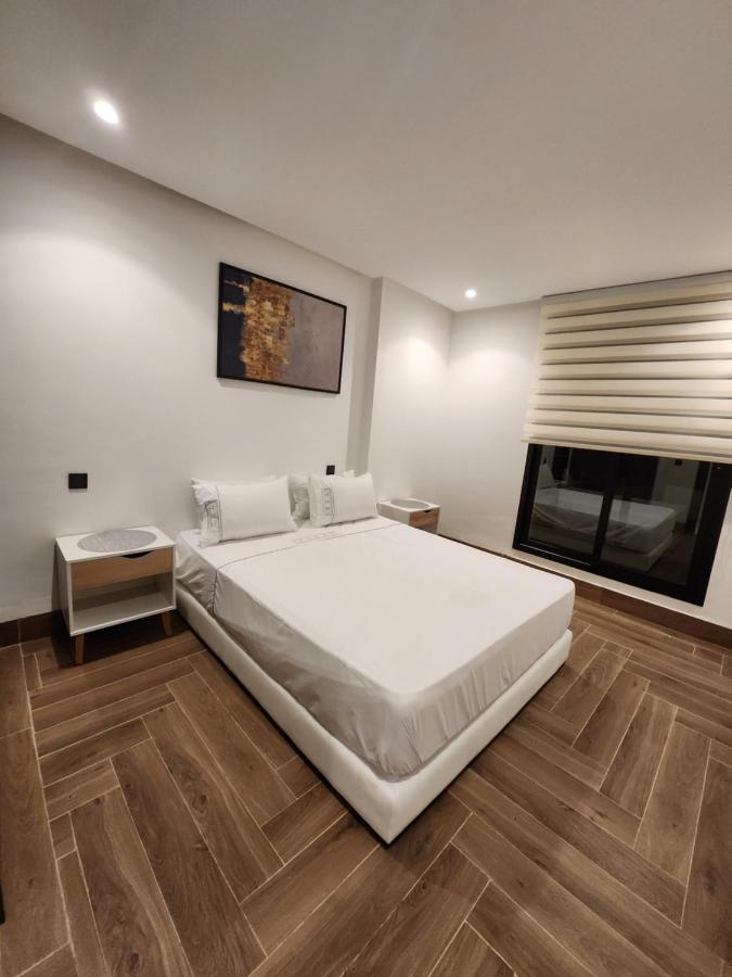 Modern Luxury Retreat: 2-Bedroom Apartment In The Heart Of Marrakech مراكش المظهر الخارجي الصورة